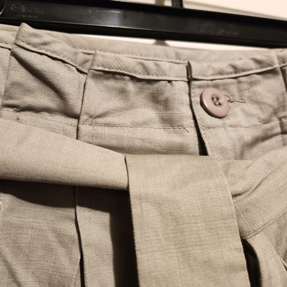 Khaki Shorts - Picture 4 of 9